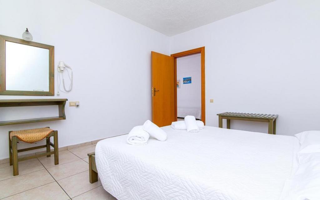Dionysos Apartments & Studios Stalís Luaran gambar